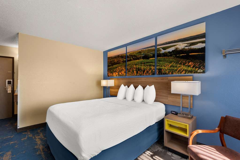 Days Inn by Wyndham Newton - photo 35
