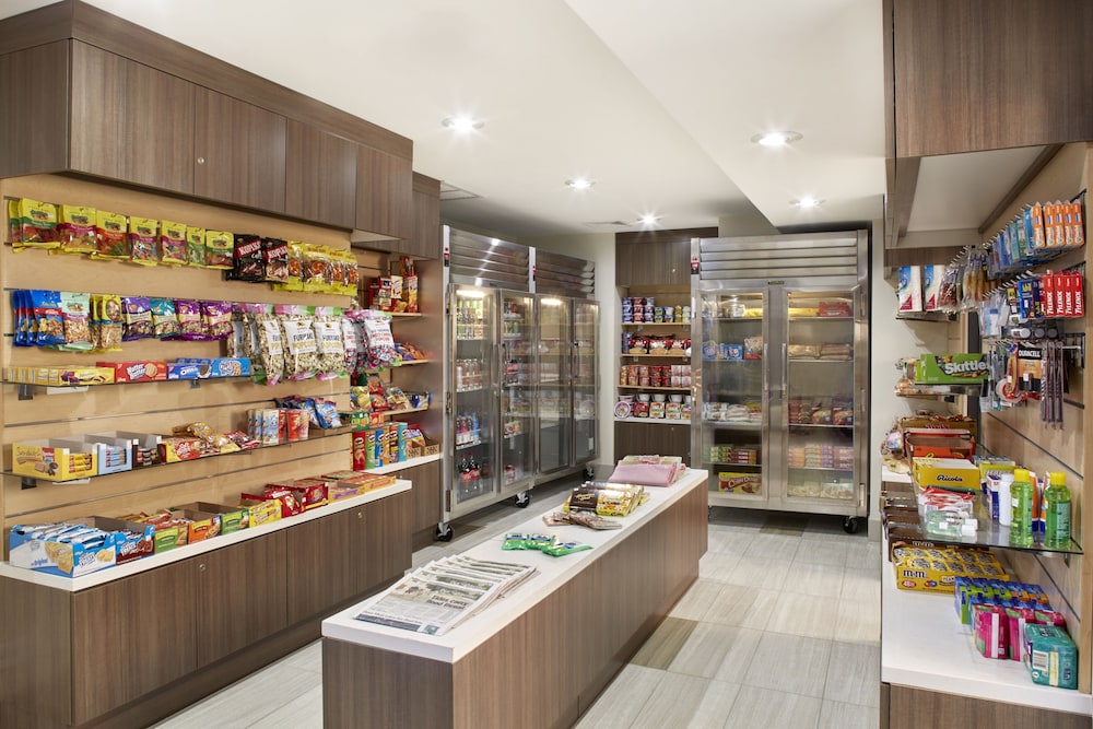 Holiday Inn Express Waikiki by IHG - photo 48