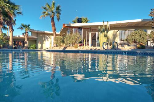 Hope Springs Resort — Desert Hot Springs