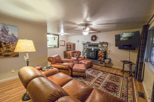 Hummingbird Retreat in North Bend, United States