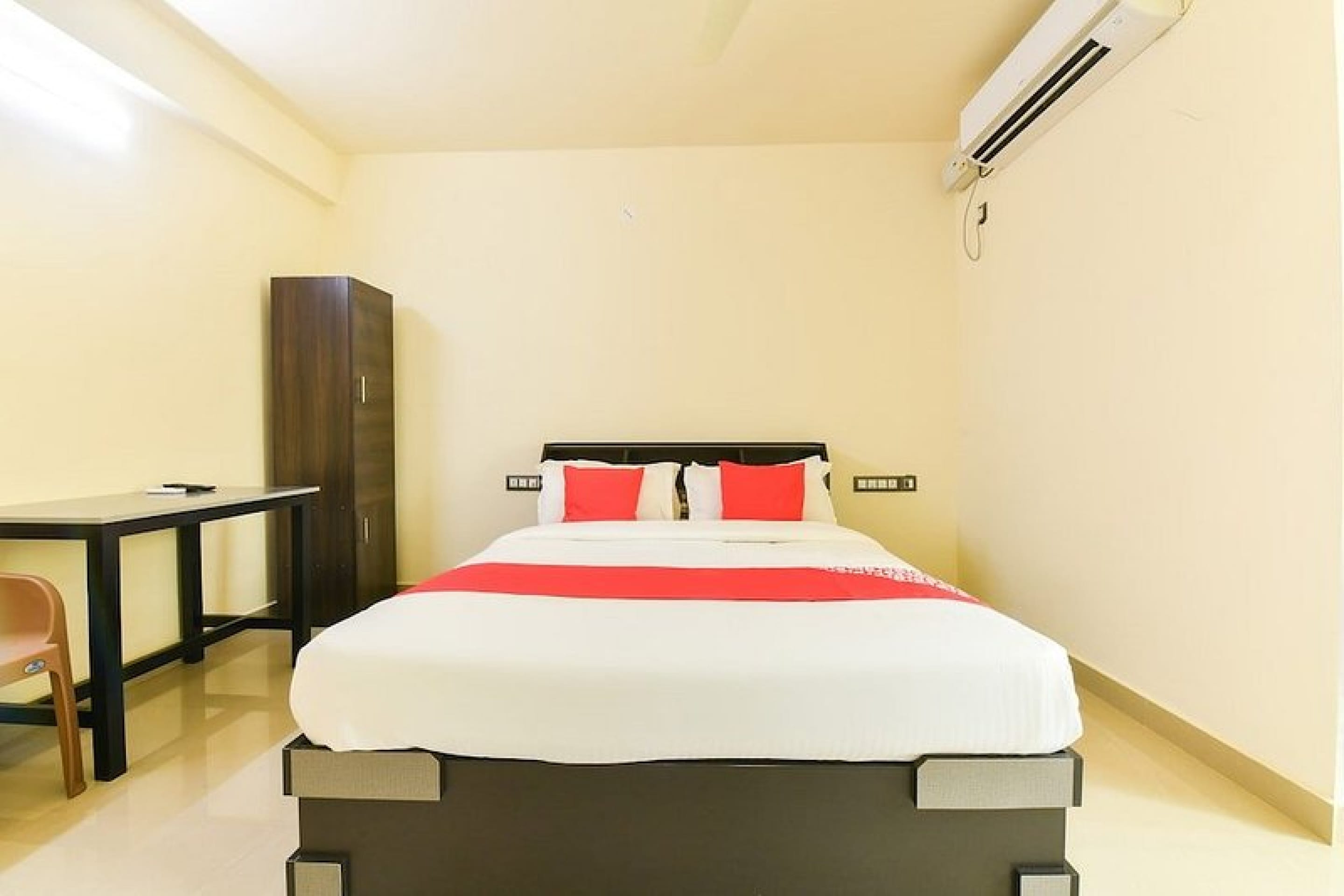 Hotel O Vr Lodge — hotel in Pathanamthitta