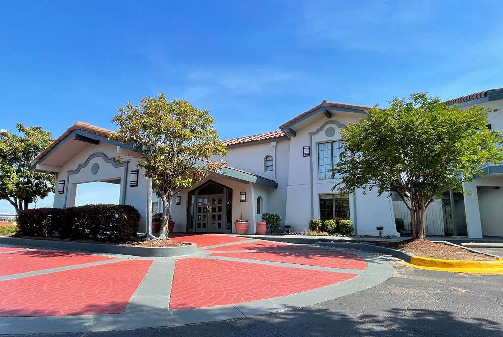 Travelodge by Wyndham Tuscaloosa in Tuscaloosa, United States