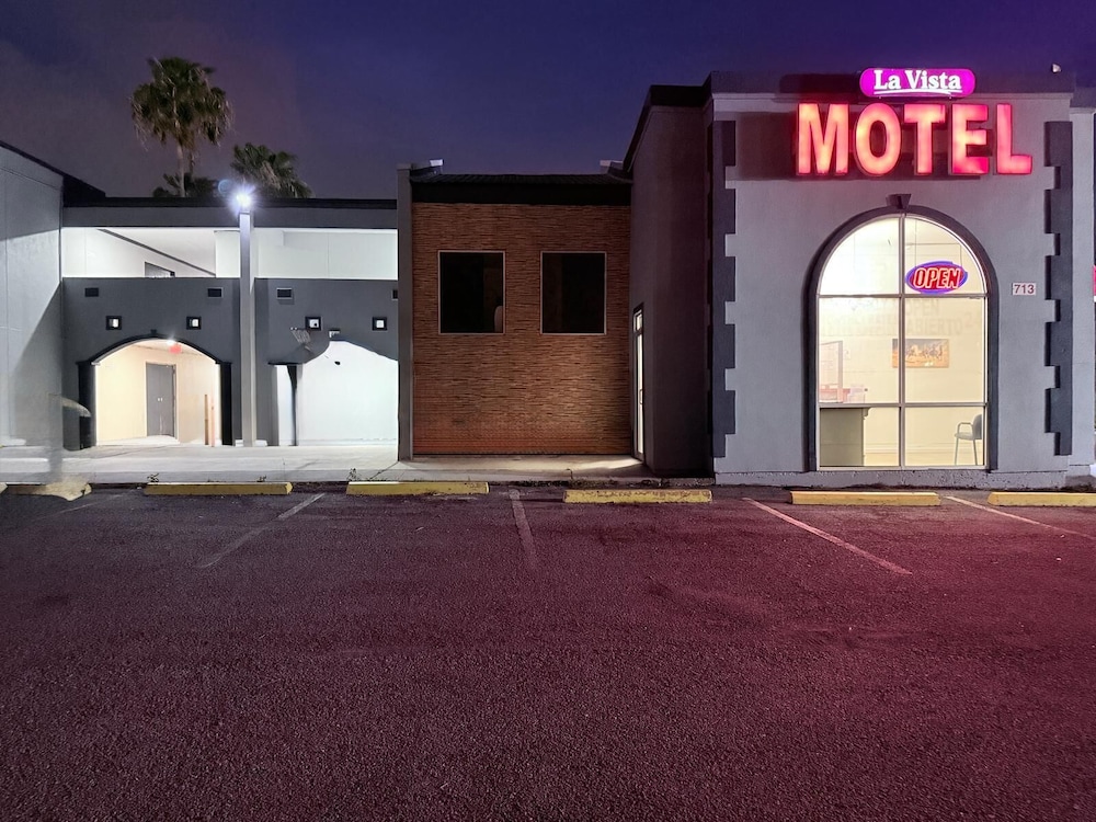 La Vista Motel - photo 16