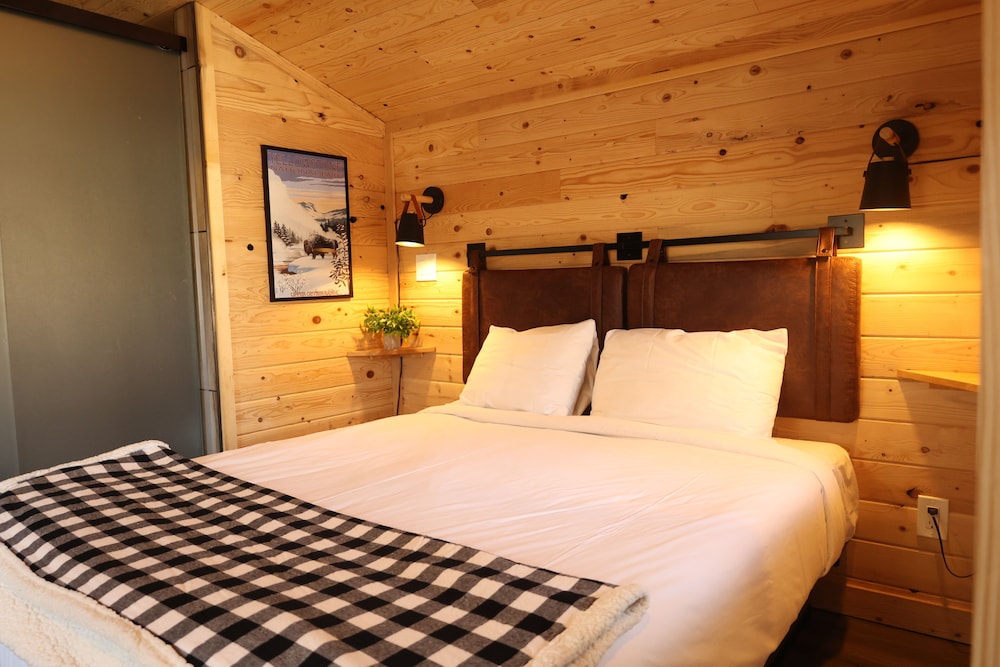 Blue Buffalo Resort - photo 4