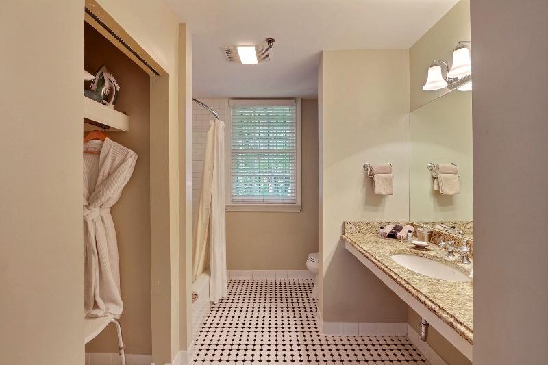 The Presidents Quarters Inn - photo 161