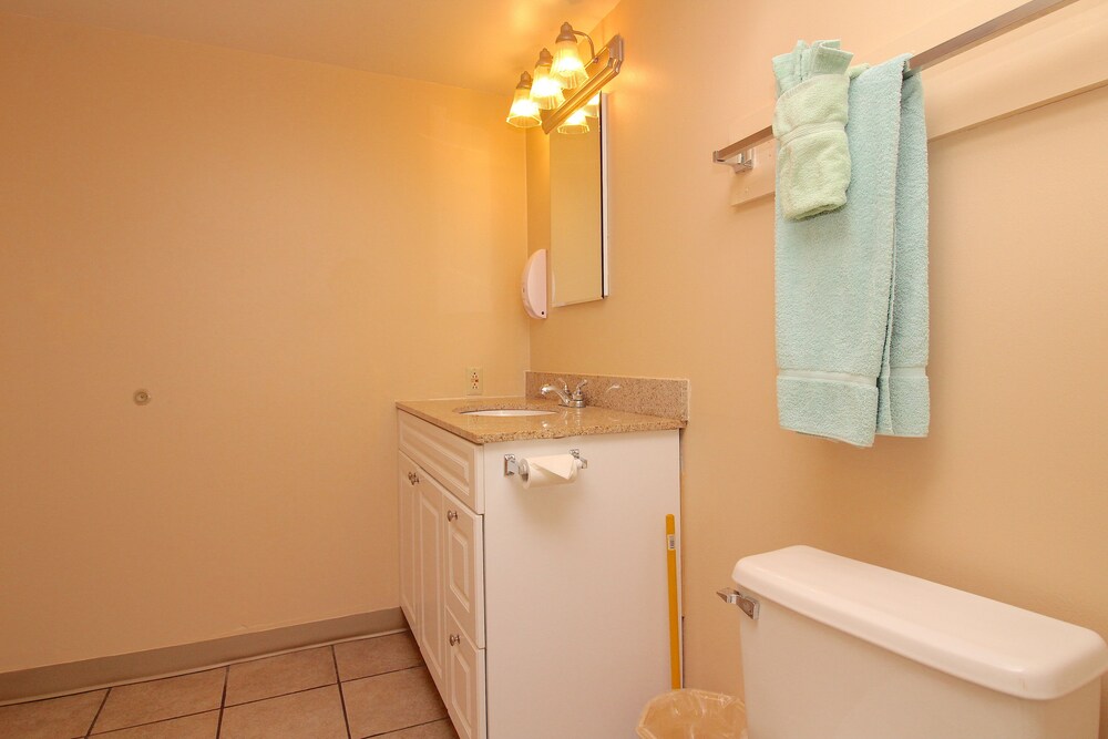 Bay Club Resort - photo 51