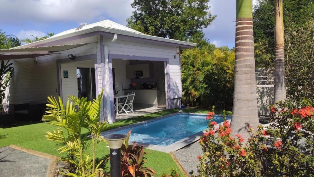 Villa Nid d'Amour Piscine Lagon Saint François — 4-Star Luxury Hotel in Saint-Francois, Guadeloupe
