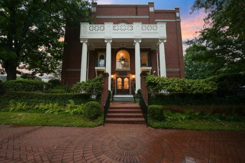 The James Madison Inn - photo 17