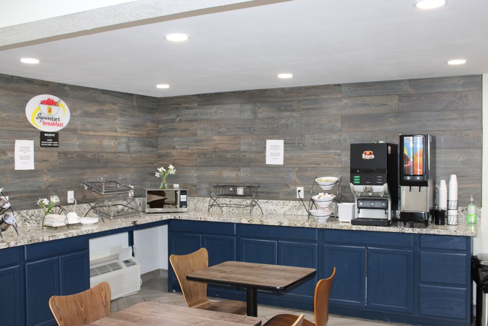 Baymont by Wyndham Morganton - photo 6