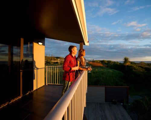 Luxury Seaview Apartments — 4-Star Luxury Hotel in Greymouth, New Zealand