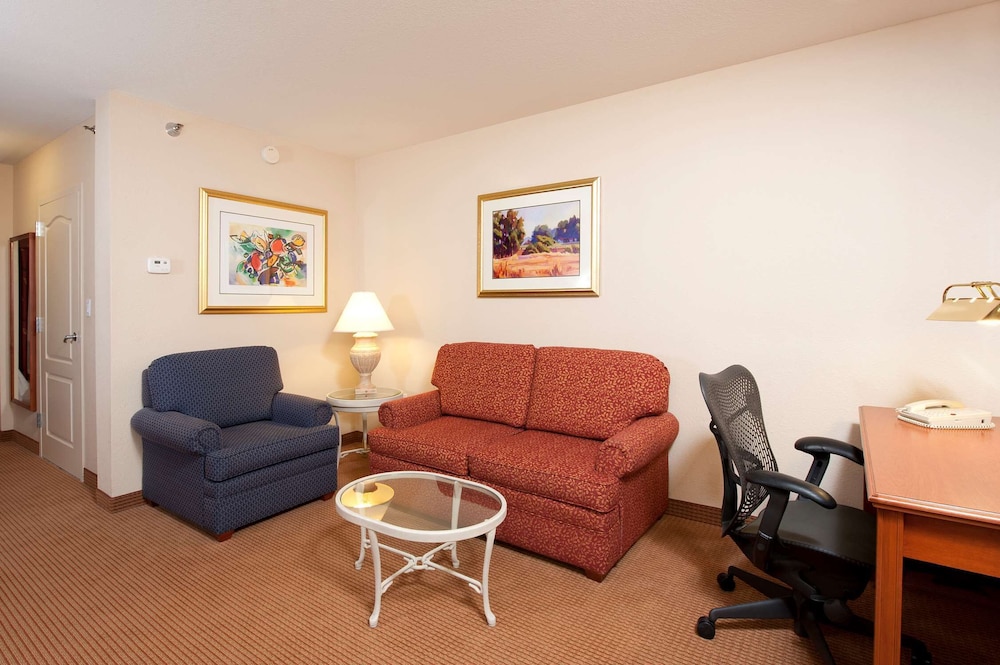 Hilton Garden Inn Grand Forks UND - photo 19