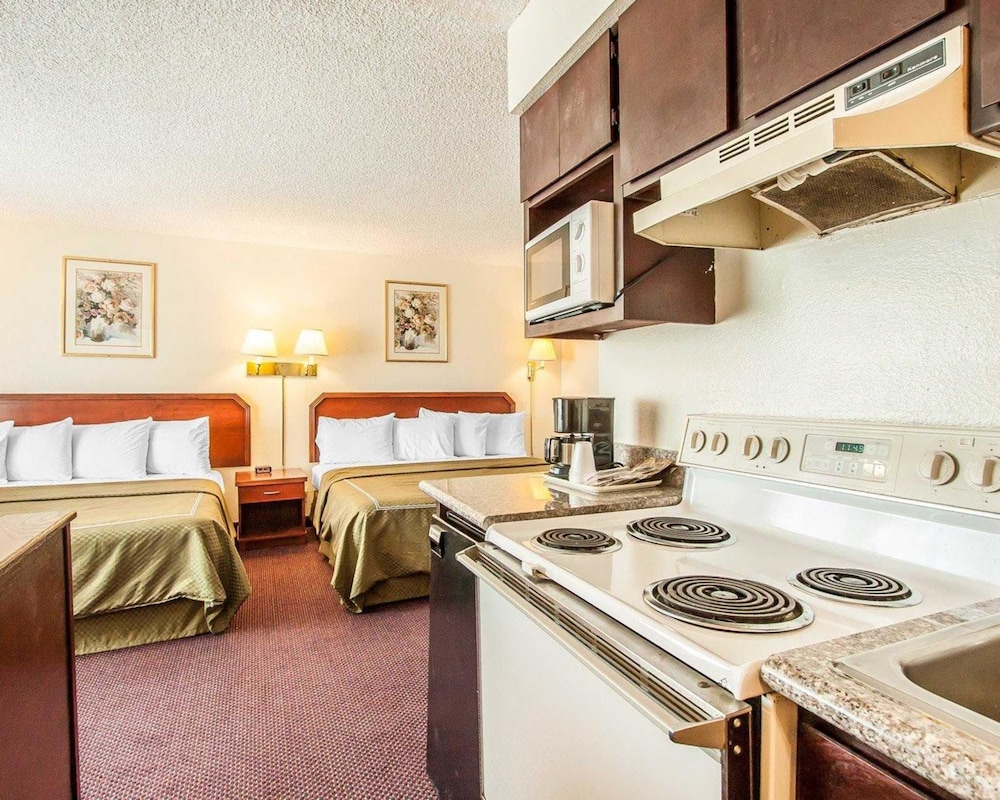 Rodeway Inn & Suites Portland West Beaverton - photo 17