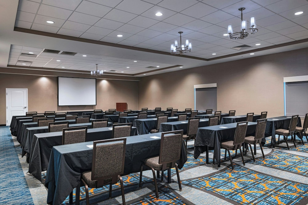TownePlace Suites by Marriott Ames - photo 70