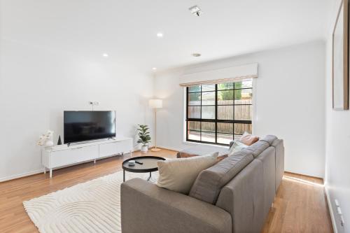 Tullamarine Landing by Ready Set Stay — hotel near Melbourne Airport