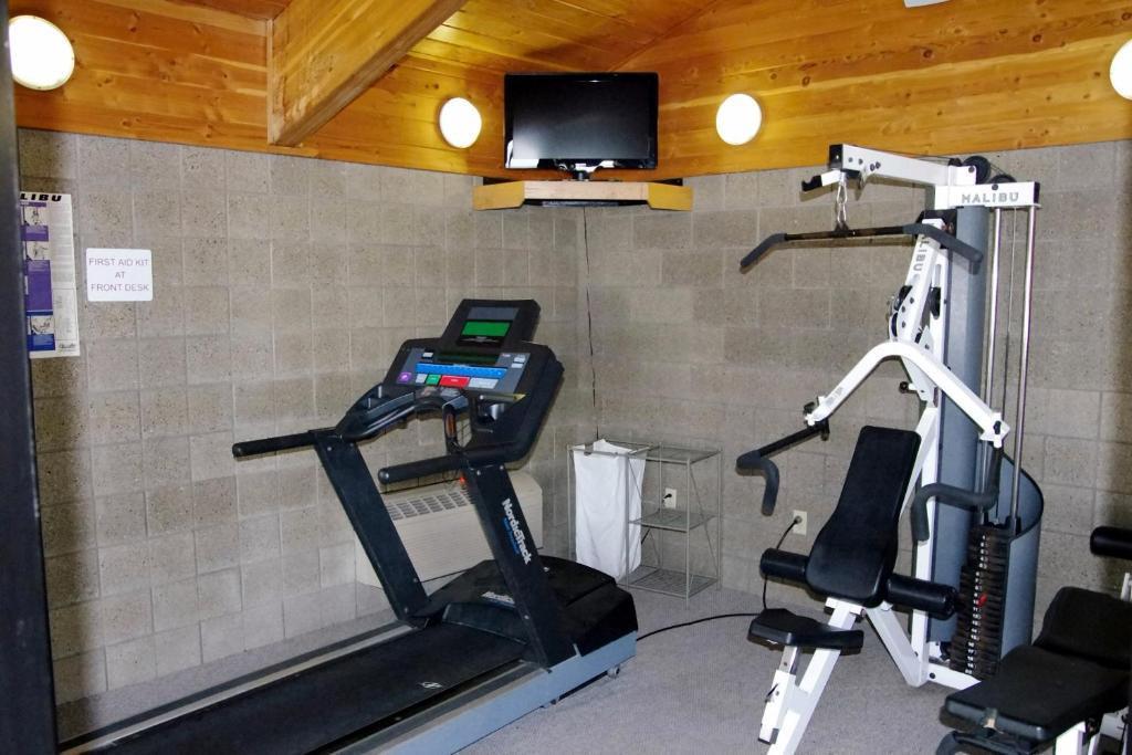 Red Lion Inn & Suites Grimes - photo 32