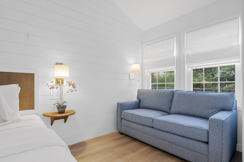 Nantucket Inn - photo 13