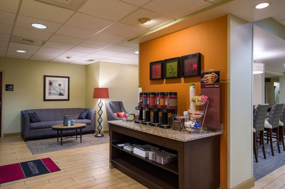 Hampton Inn Danville - photo 7