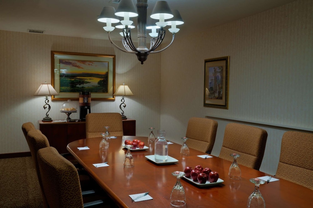 Hampton Inn & Suites Salt Lake City Airport - photo 59