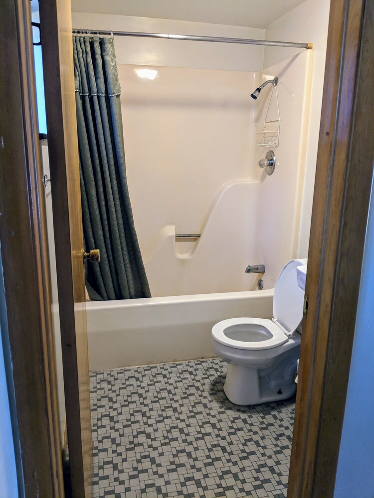 In Town Inn - photo 20