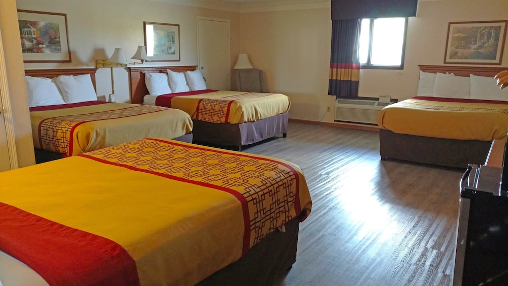 Americas Best Value Inn & Suites Thief River Falls - photo 8