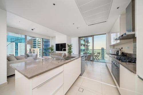 ALH Vacay Luxurious 2 Bedrooms in Marina Gate — 4-Star Luxury Hotel in Dubai, United Arab Emirates