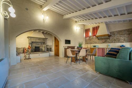 Villa D'Epoca Carniani — 4-Star Luxury Hotel in Arezzo, Italy