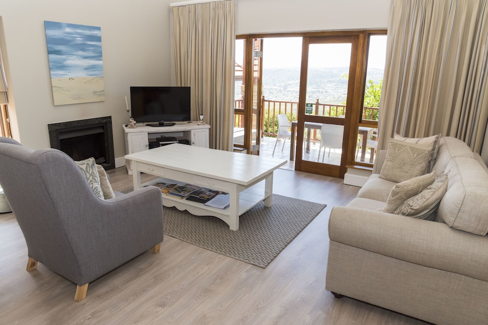 Villa 12 — 4-Star Luxury Hotel in Knysna, South Africa