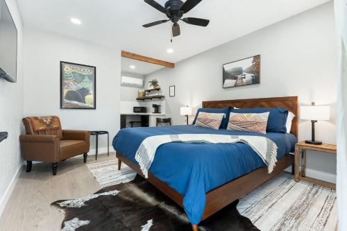 The Congress Sequoia Motel Rm6 — Three Rivers