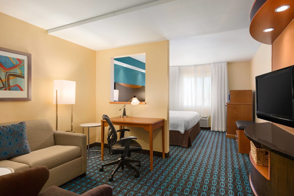 Comfort Inn & Suites Houston North Spring - photo 7