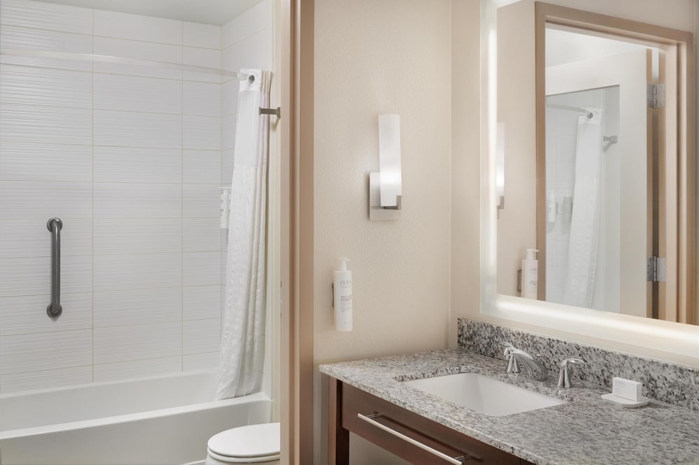 Homewood Suites by Hilton Grand Rapids Downtown - photo 49