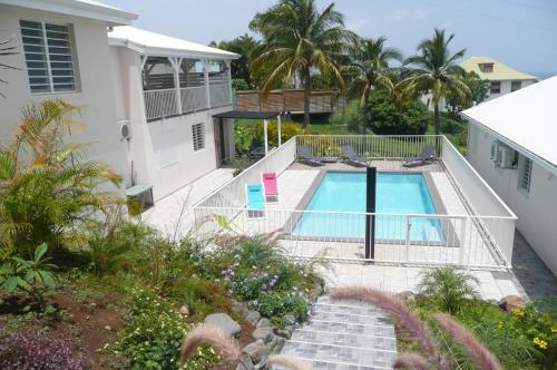 Douceurs Caraïbes Gîte Coco. — 4-Star Luxury Hotel in Bouillante, Guadeloupe