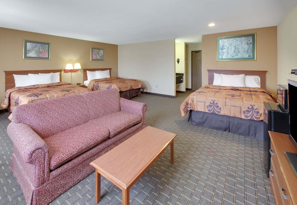 Days Inn by Wyndham Mesquite Rodeo TX - photo 15