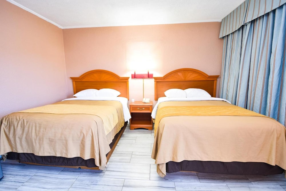 Economy Inn Beebe - photo 18
