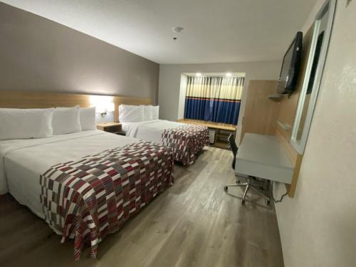 Microtel Inn & Suites by Wyndham Winston Salem - photo 15