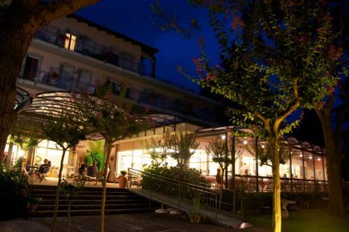 Hotel Marina — hotel in Viverone