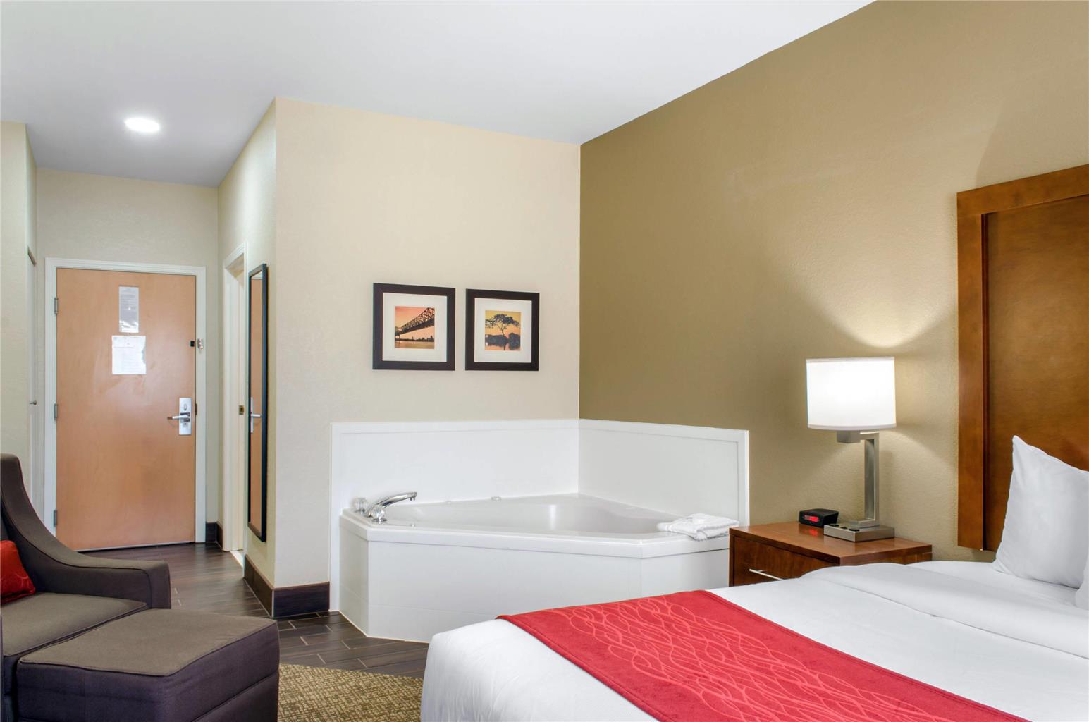 Comfort Inn & Suites Covington Mandeville - photo 8