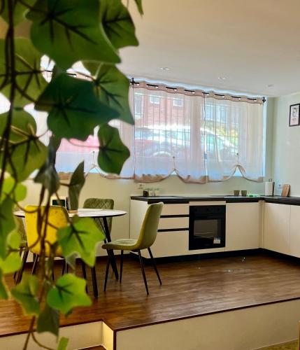 Maison Naturalistica A 5 Fermate Dal Duomo — 4-Star Luxury Hotel in Milan, Italy