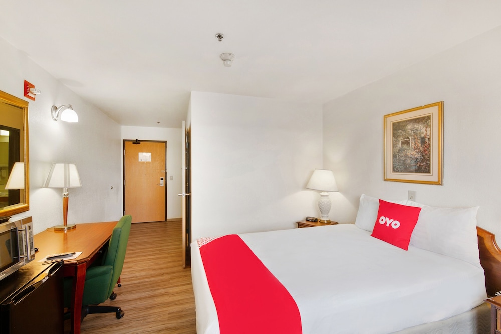 Oyo Hotel Portage I 94 - photo 14