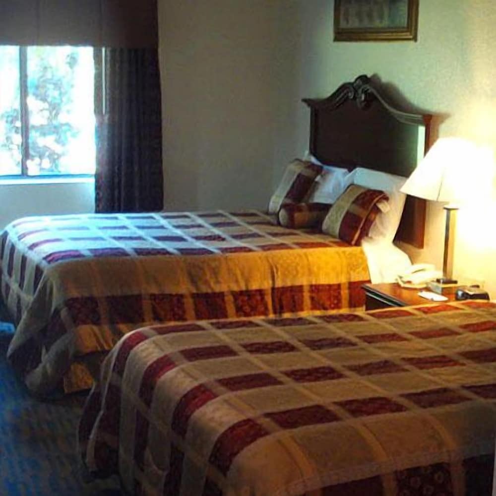 Western Motel Inn and Suites Hazlehurst - photo 7