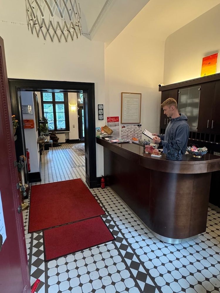 Villa Fürstenberg — 4-Star Luxury Hotel in Leverkusen, Germany