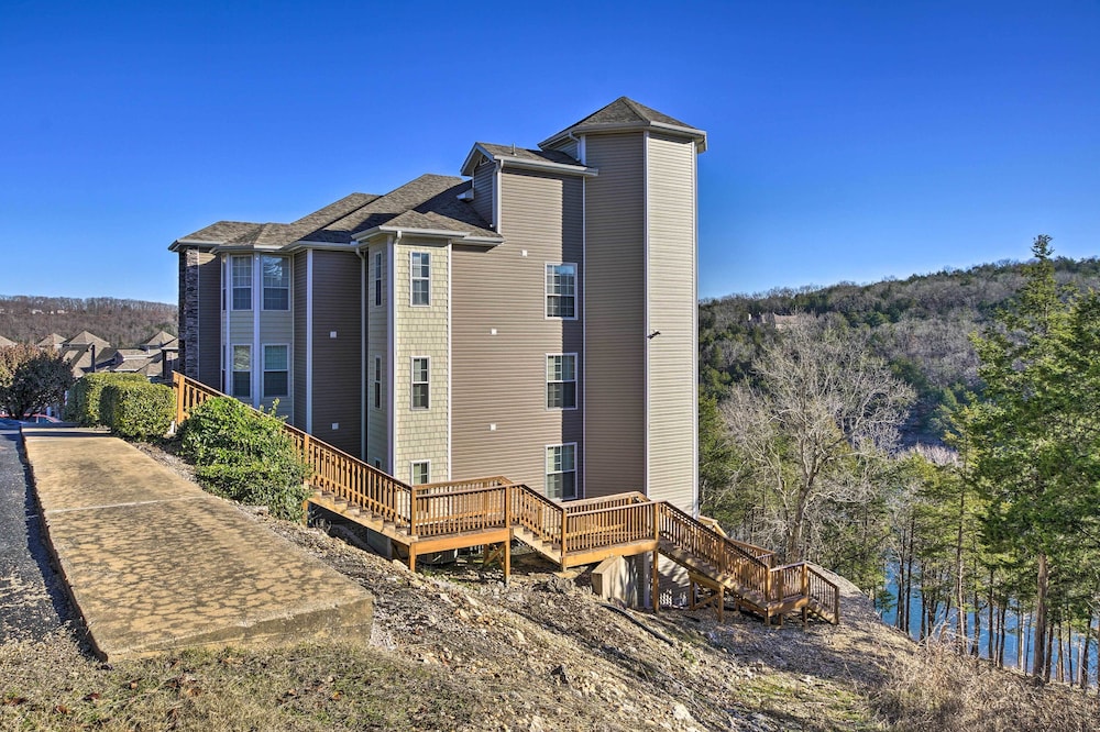 Condo in Lakefront Resort with Boat Launch and Pool - photo 13
