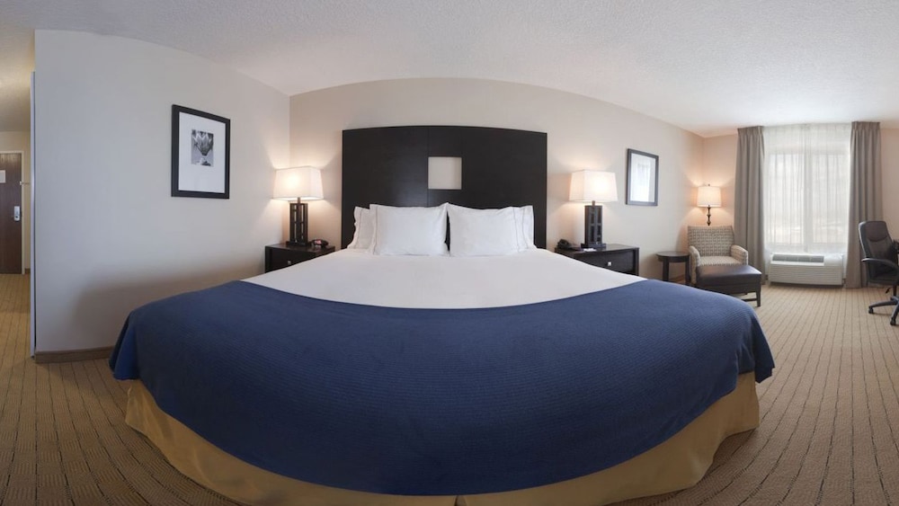 Holiday Inn Express Hotel & Suites Albuquerque Airport an IHG Hotel - photo 4