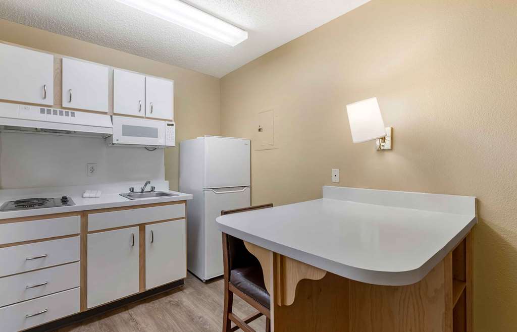 Extended Stay America Select Suites Denver Aurora South - photo 22