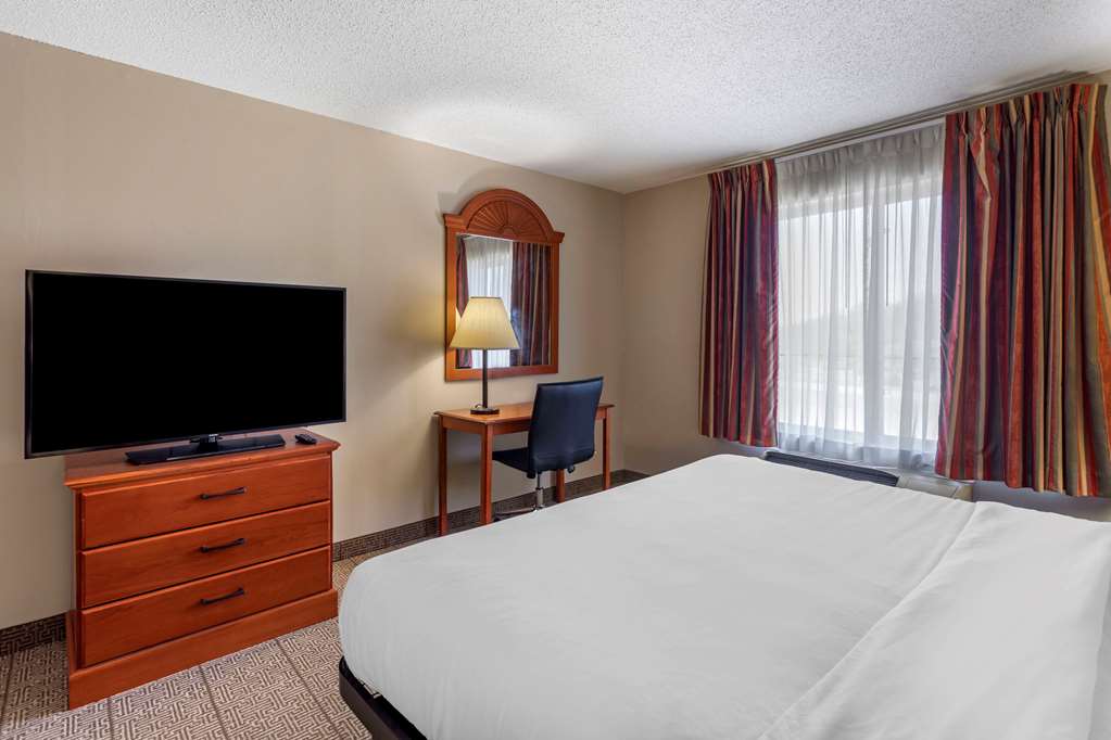 Quality Inn & Suites Rockport Owensboro North - photo 9