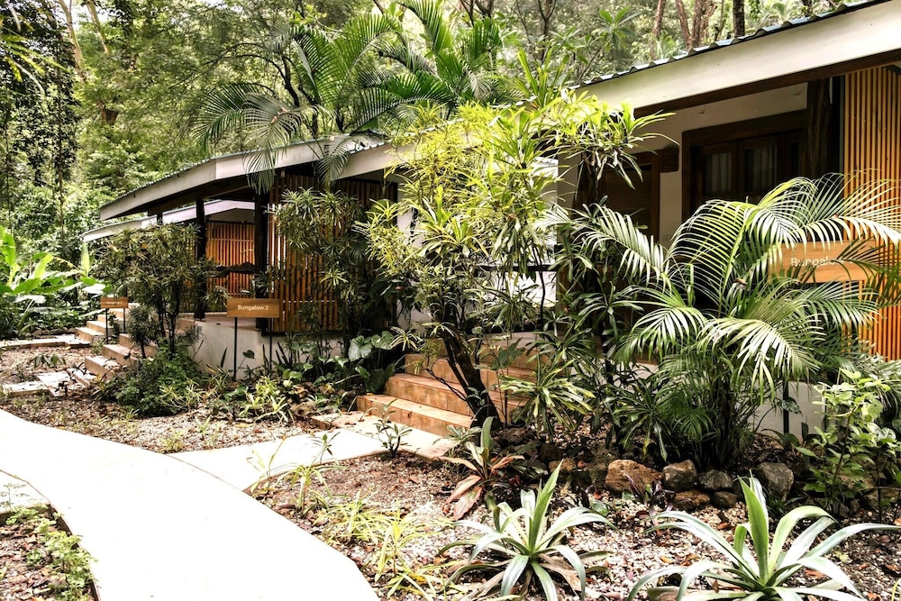 Makanas Beach Bungalows - last minute hotel in Unknown City