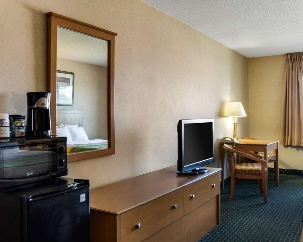 Comfort Inn Jamestown South - photo 13
