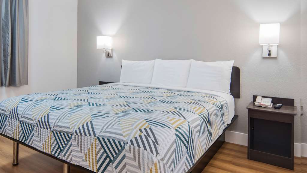 Motel 6 Addison TX Dallas - photo 18