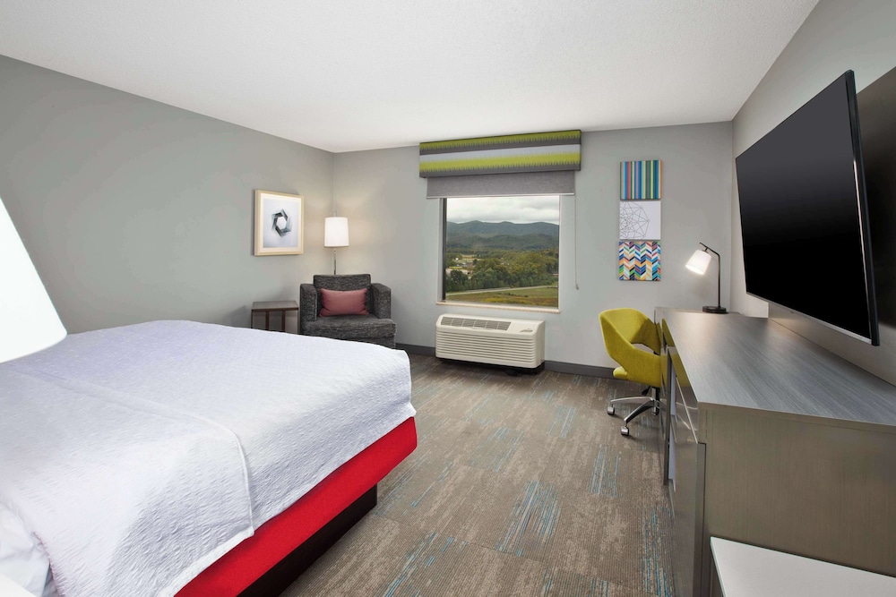 Hampton Inn Elkins - photo 23