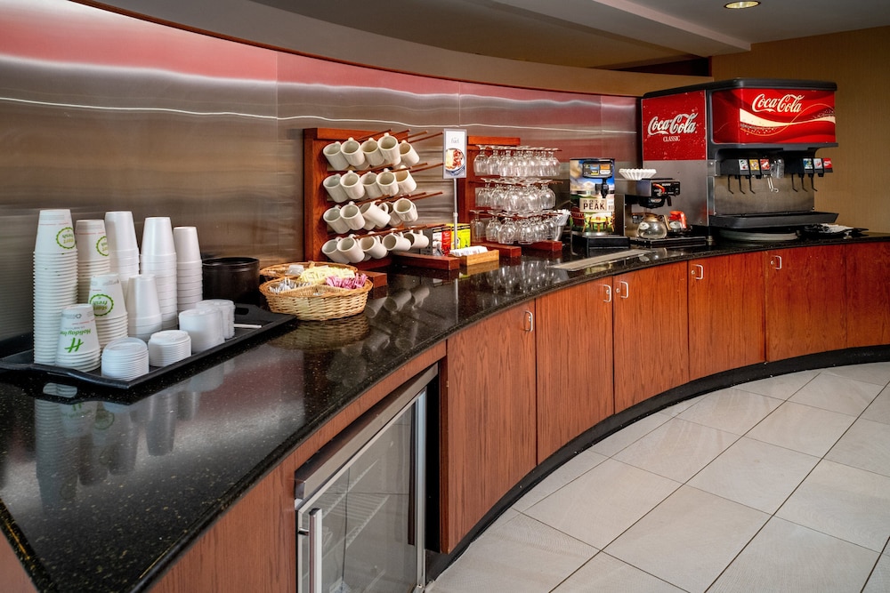 Holiday Inn Hotel & Suites Beckley by IHG - photo 22