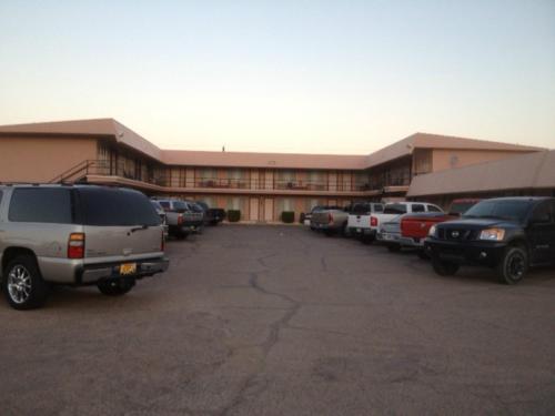 Economy Inn - photo 12